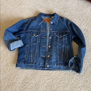 Levi’s Ex-boyfriend Denim Trucker jacket